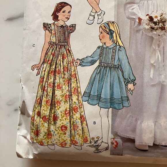 Vintage Little Vogue Girls' Dress & Veil Pattern #1877 Size 8 CUT Vintage - Picture 3 of 11